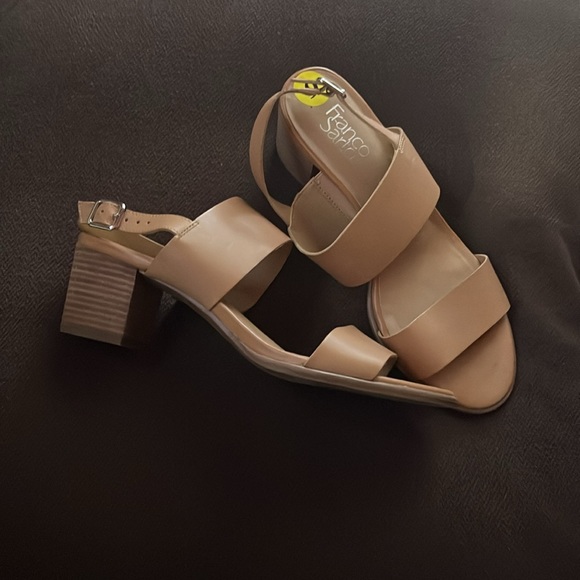 Franco Sarto sandals - Picture 2 of 3